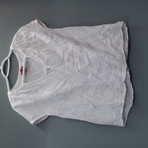 nice airy fabric blouse by Vince camuto